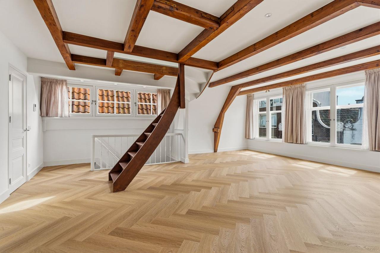 Apartment on Haarlemmerstraat - Image 4