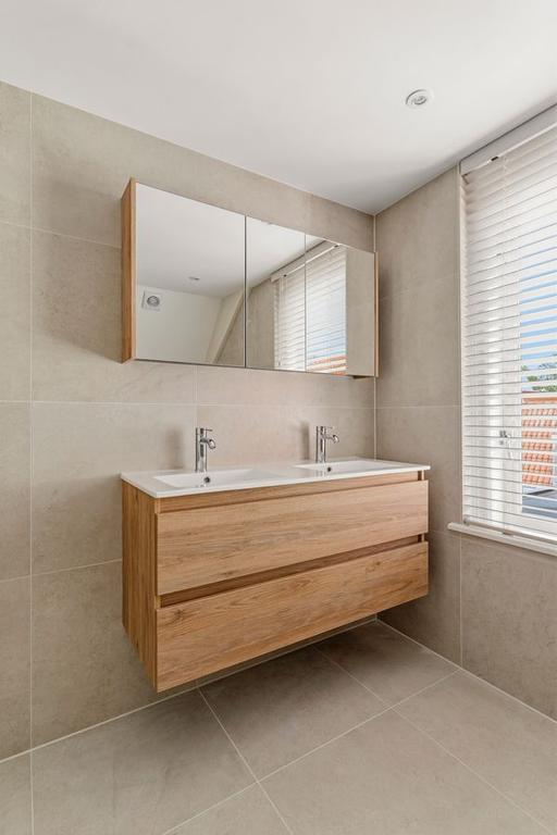 Apartment on Haarlemmerstraat - Image 24