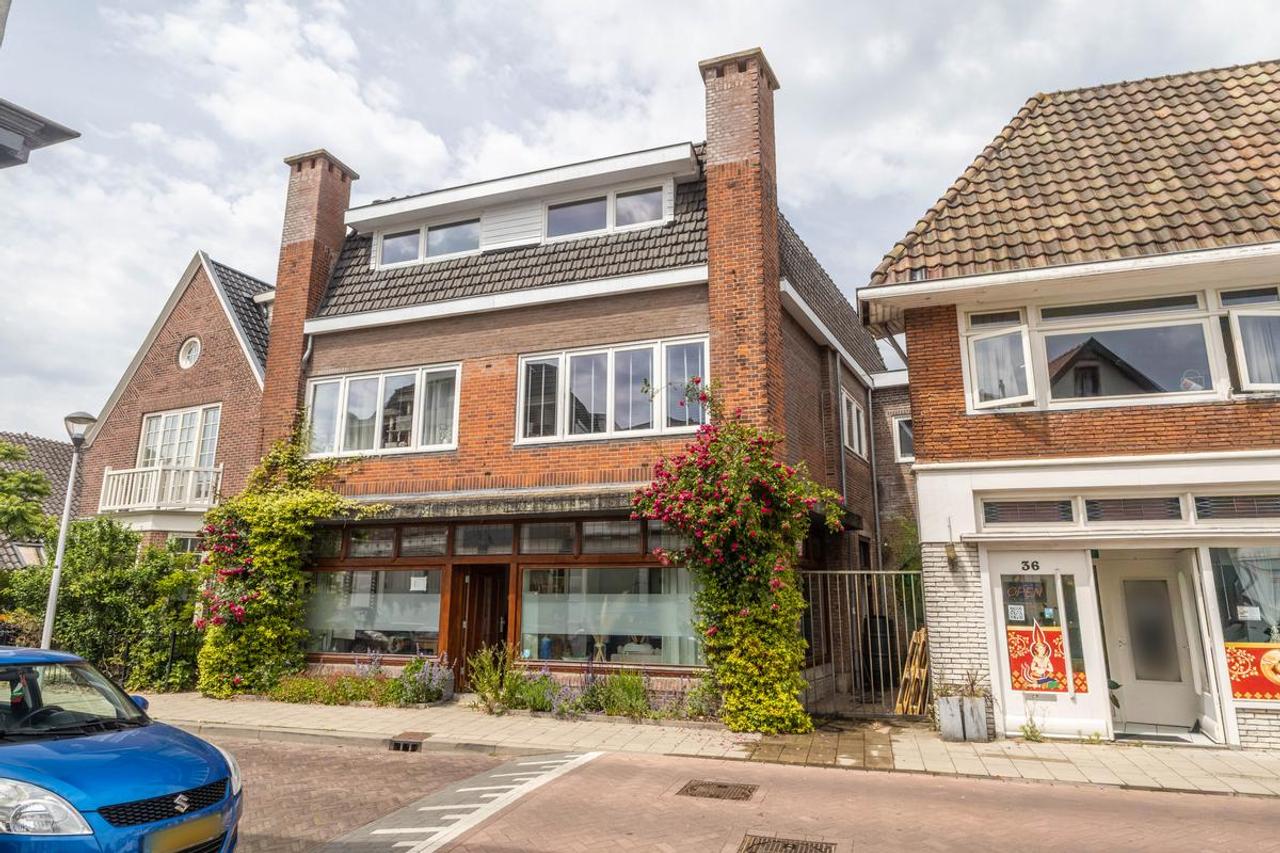 Maisonette with Roof Terrace in Bussum - Image 1