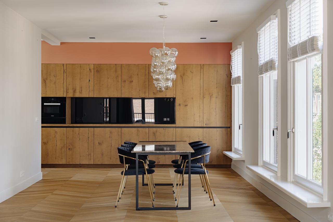 Double upper house with roof terrace in Helmersbuurt - Image 1