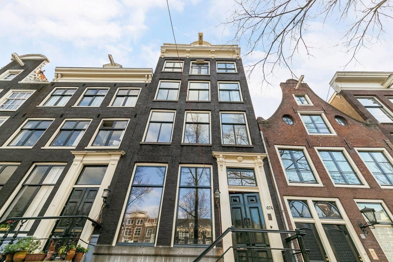 Bright 2-bedroom apartment with terrace - Image 13
