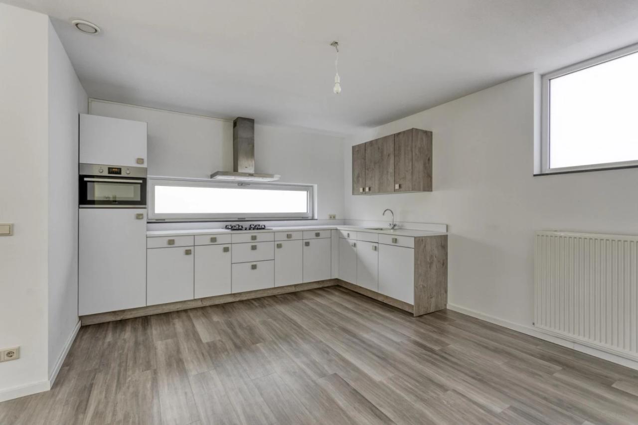 2-slaapkamerappartement met zonnig balkon - Afbeelding 13
