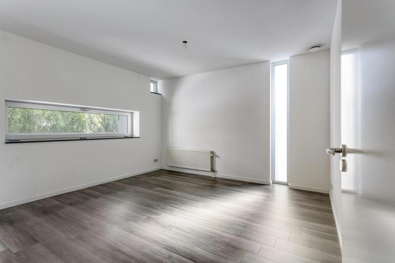 2-slaapkamerappartement met zonnig balkon - Afbeelding 18