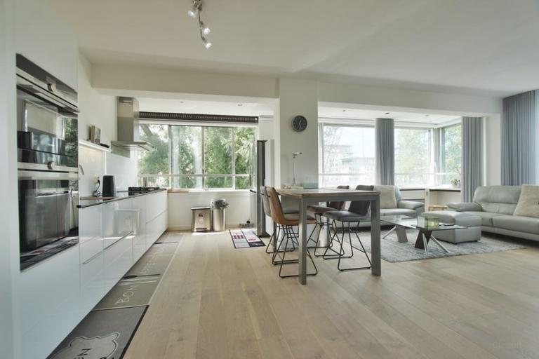 Licht 4-kamerappartement bij Stadshart - Afbeelding 6
