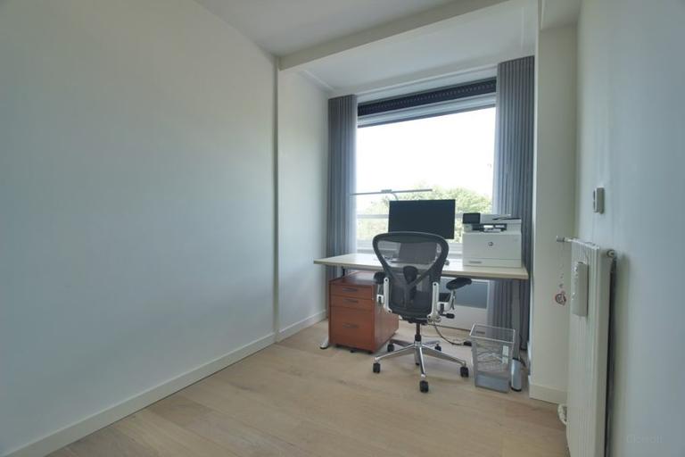 Licht 4-kamerappartement bij Stadshart - Afbeelding 15