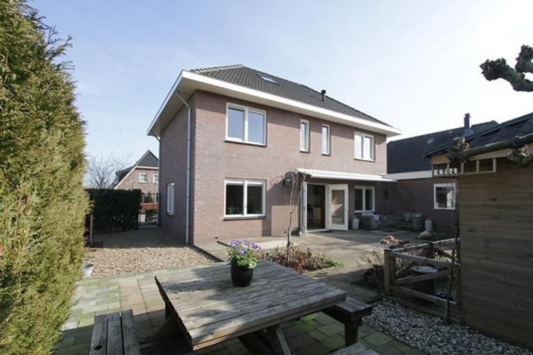 Vrijstaande huurwoning met 5 slaapkamers - Afbeelding 2