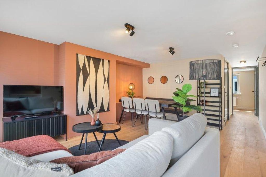 Gemeubileerd 3-kamerappartement in centrum - Afbeelding 1