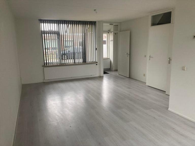 Tussenwoning met diepe tuin in Brouwhuis - Afbeelding 3