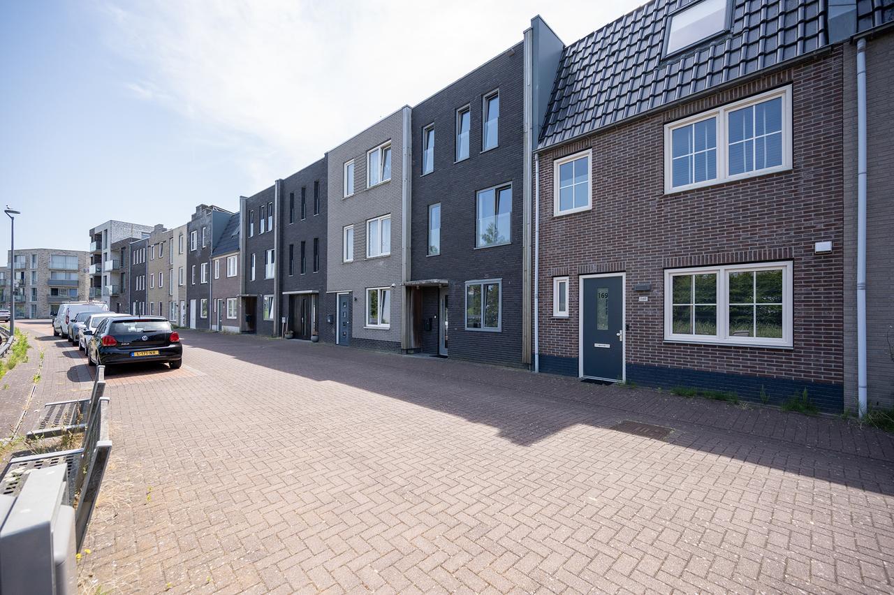 144 m² gemeubileerd in Almere Poort - Afbeelding 1