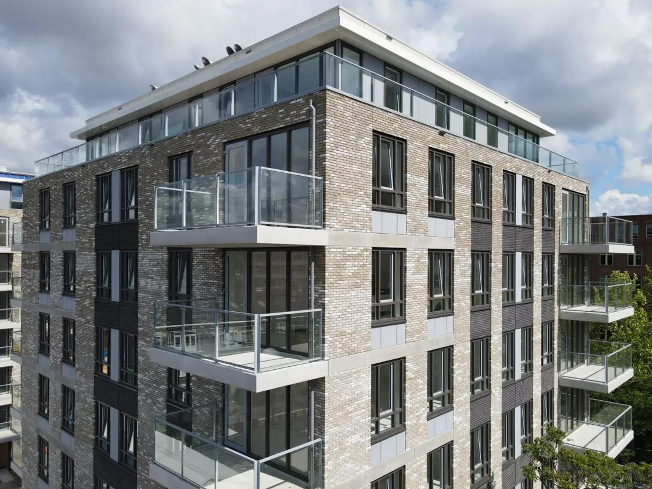 81 m² met balkon in Bezuidenhout - Afbeelding 1