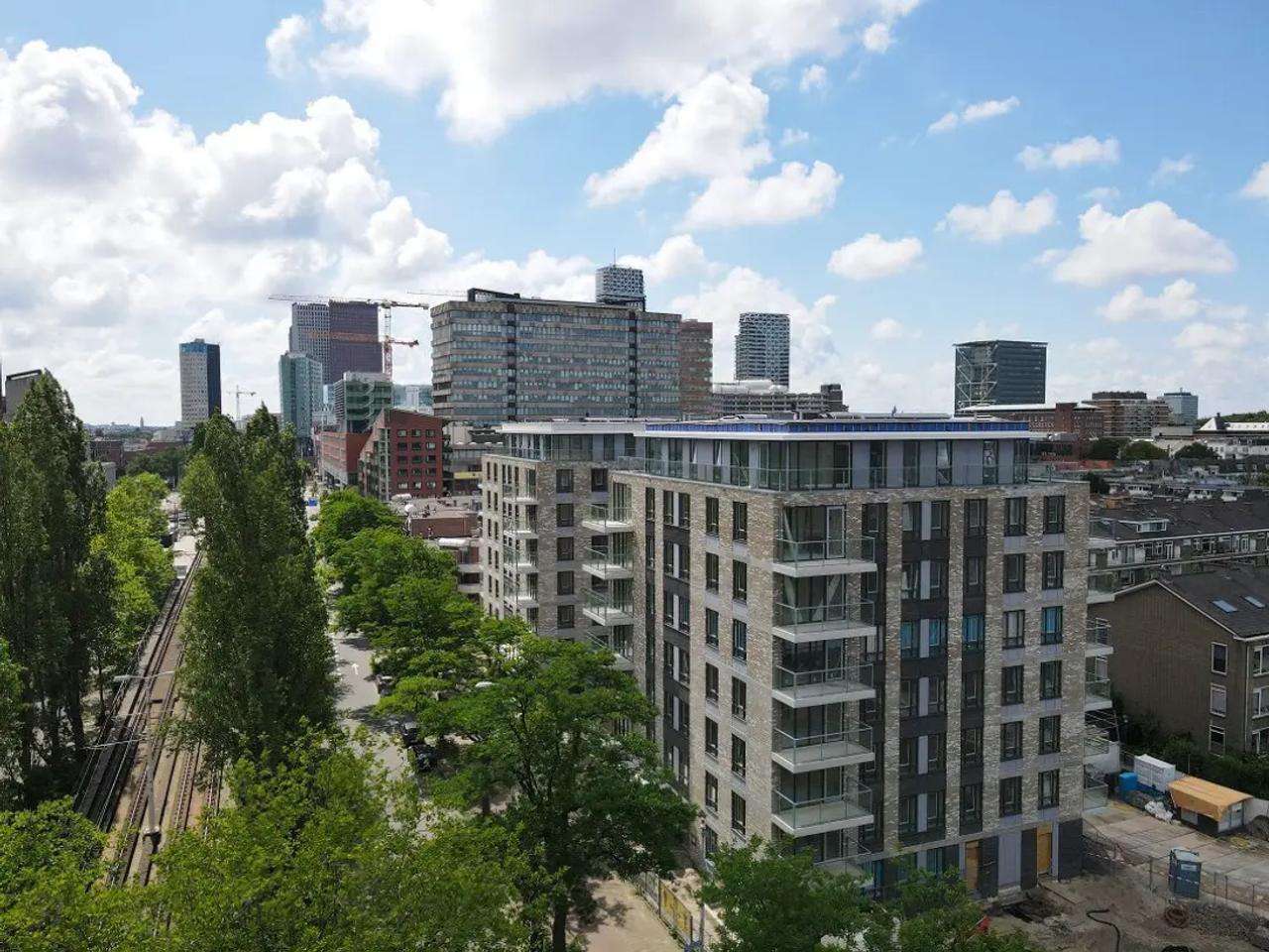 81 m² met balkon in Bezuidenhout - Afbeelding 2