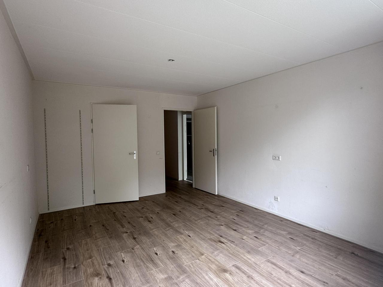 Gelijkvloers 2-kamerappartement met terras - Afbeelding 9