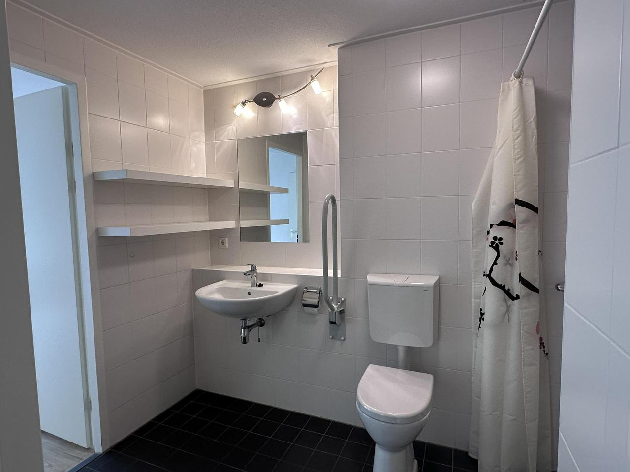 Gelijkvloers 2-kamerappartement met terras - Afbeelding 13