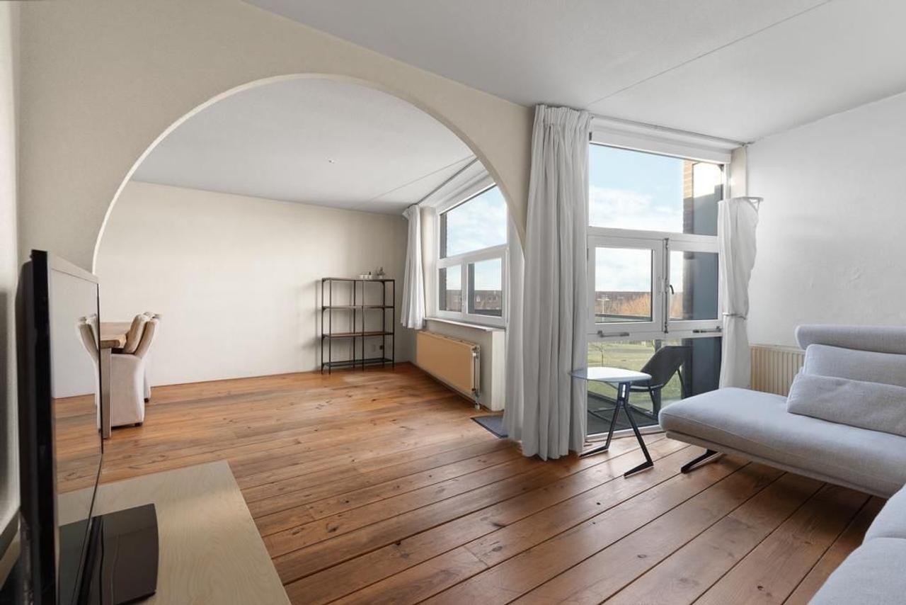 3-kamerappartement met zonnig balkon - Afbeelding 2