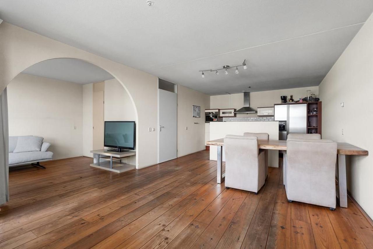 3-kamerappartement met zonnig balkon - Afbeelding 3