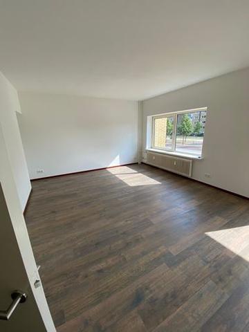 Licht 3-kamerappartement met balkon - Afbeelding 4