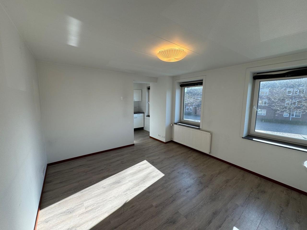 Kamer met wastafel vlak bij station Noord - Afbeelding 2