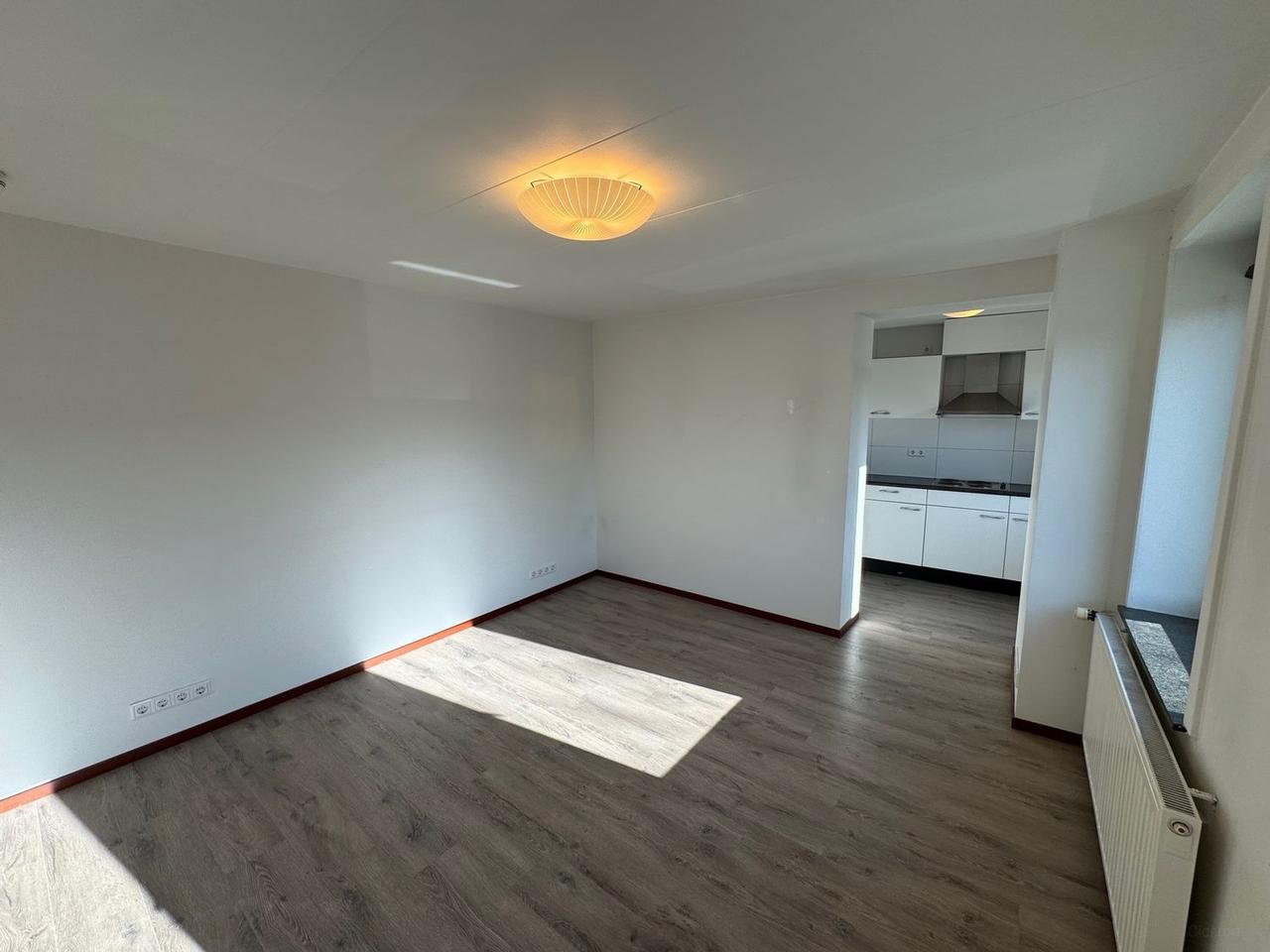Kamer met wastafel vlak bij station Noord - Afbeelding 5