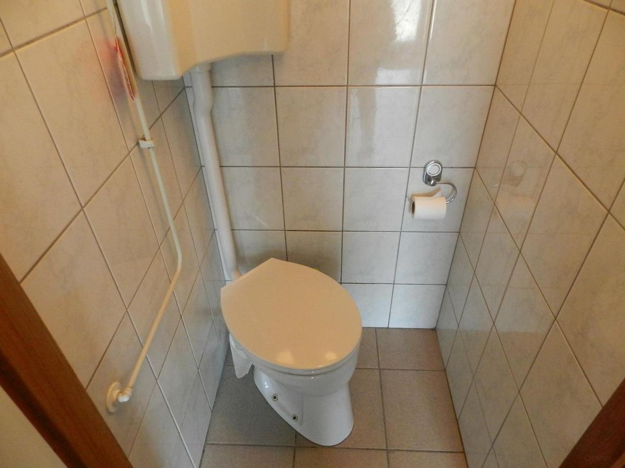 Kamer met wastafel vlak bij station Noord - Afbeelding 10