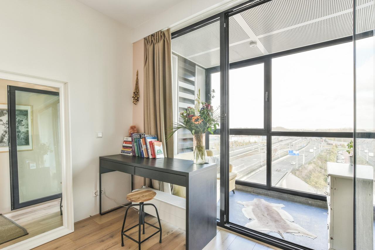 1-bedroom apartment with elevator in Amsterdam-Noord - Image 2