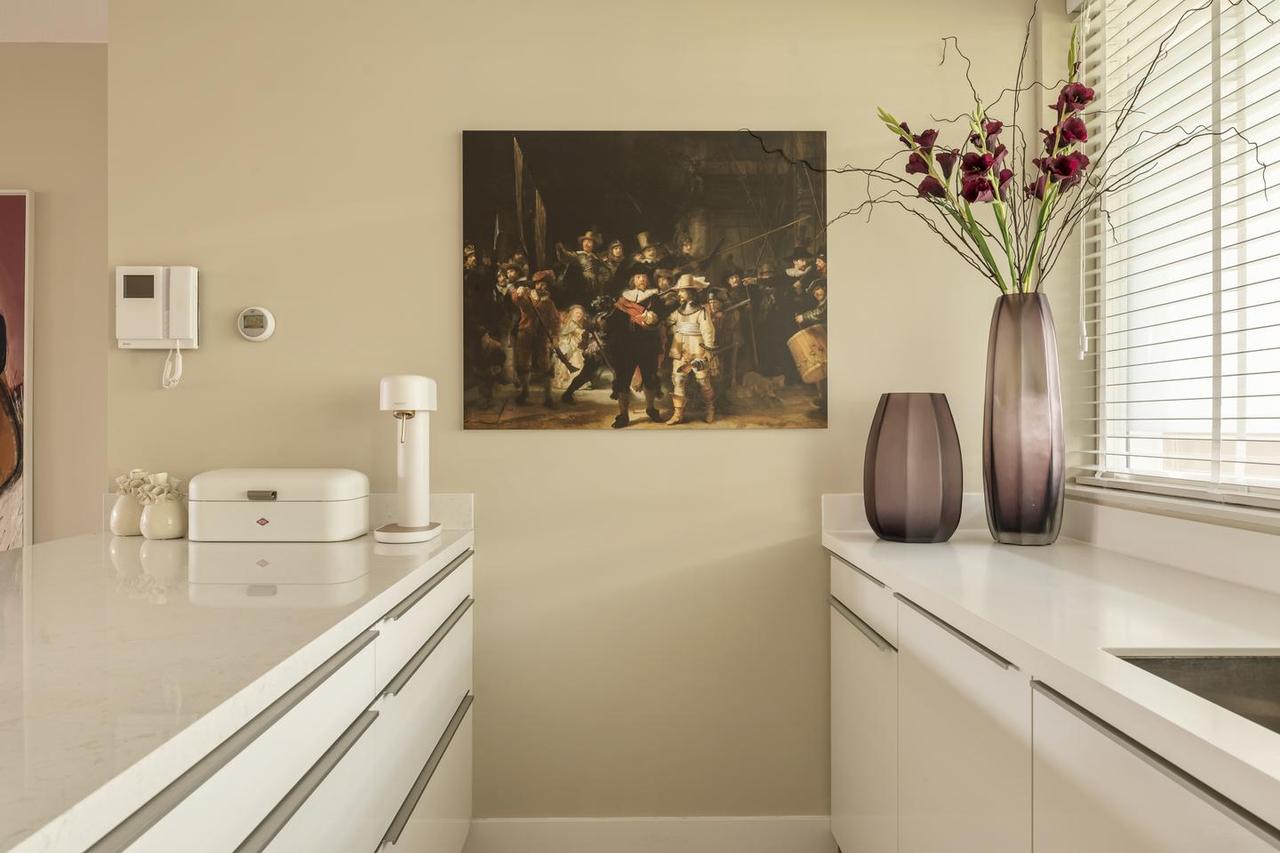 Bright apartment with balcony in Zuidas - Image 13