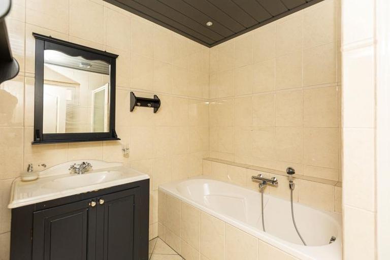 Semi-studio with private bathroom in Roosendaal - Image 6