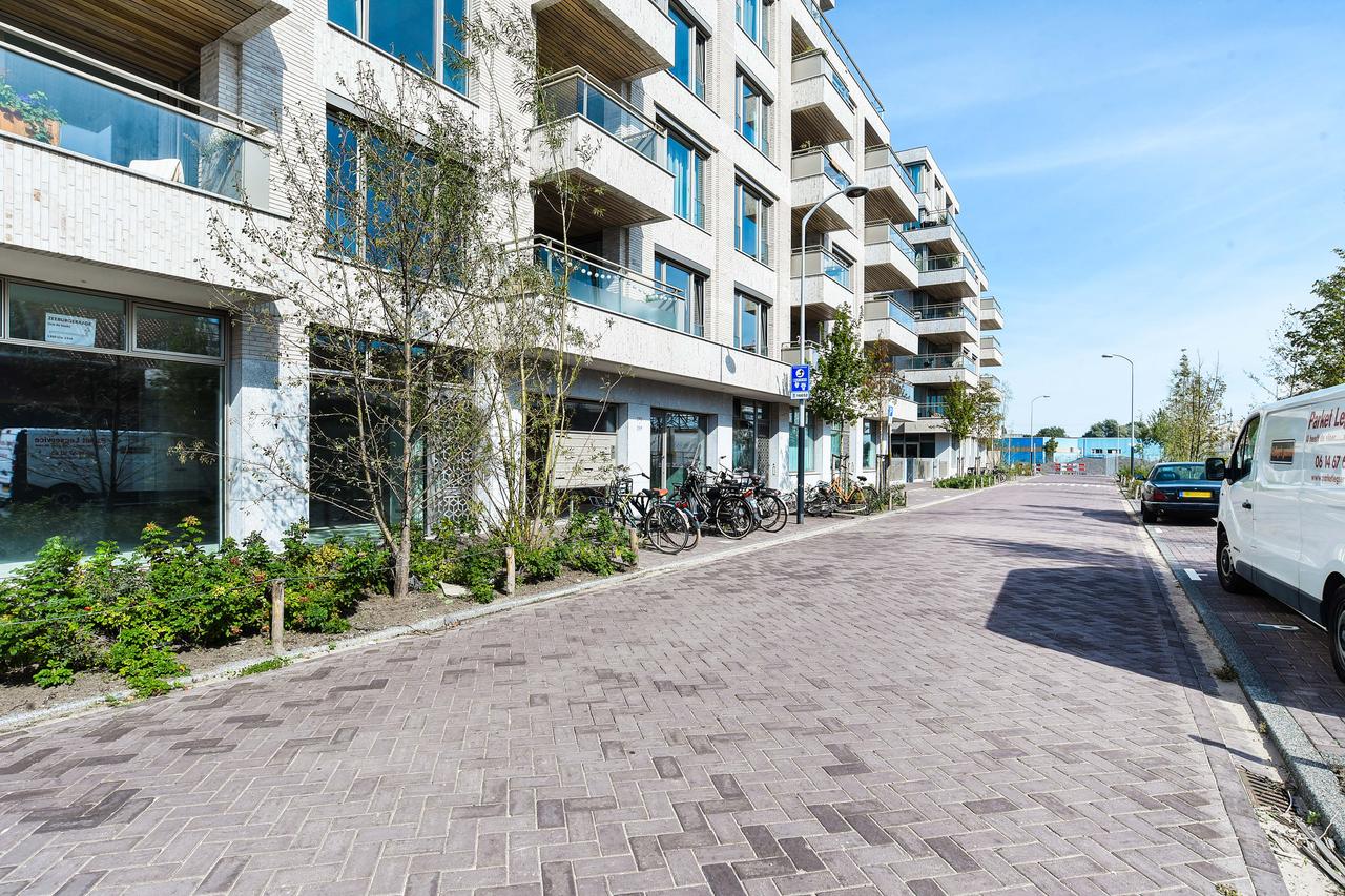 75 m² met terras in Cruquius - Afbeelding 2