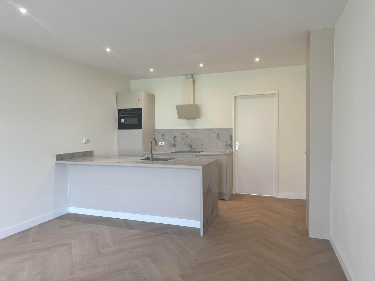 Ground-floor apartment with garden in Liskwartier - Image 2