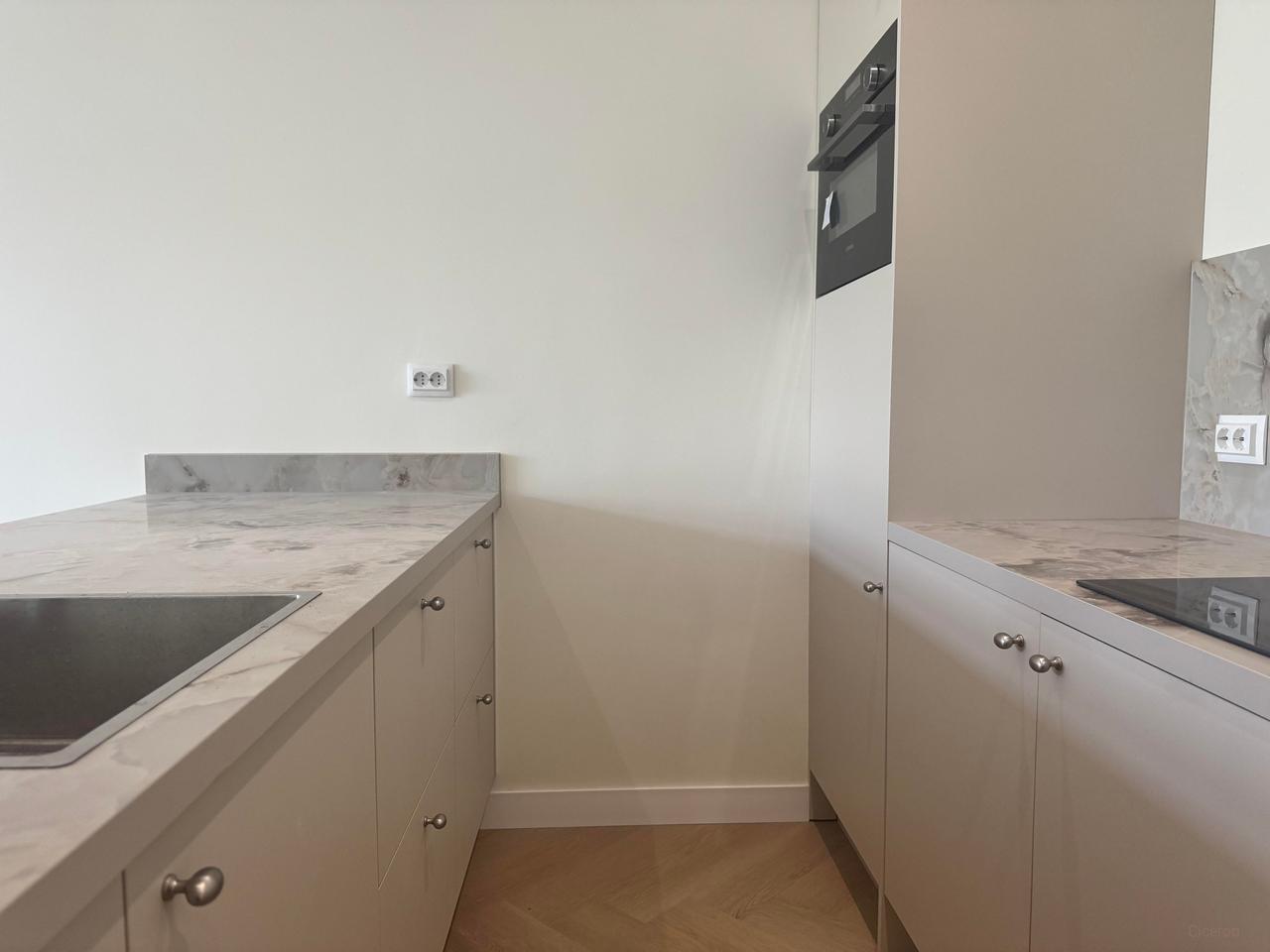 Ground-floor apartment with garden in Liskwartier - Image 3