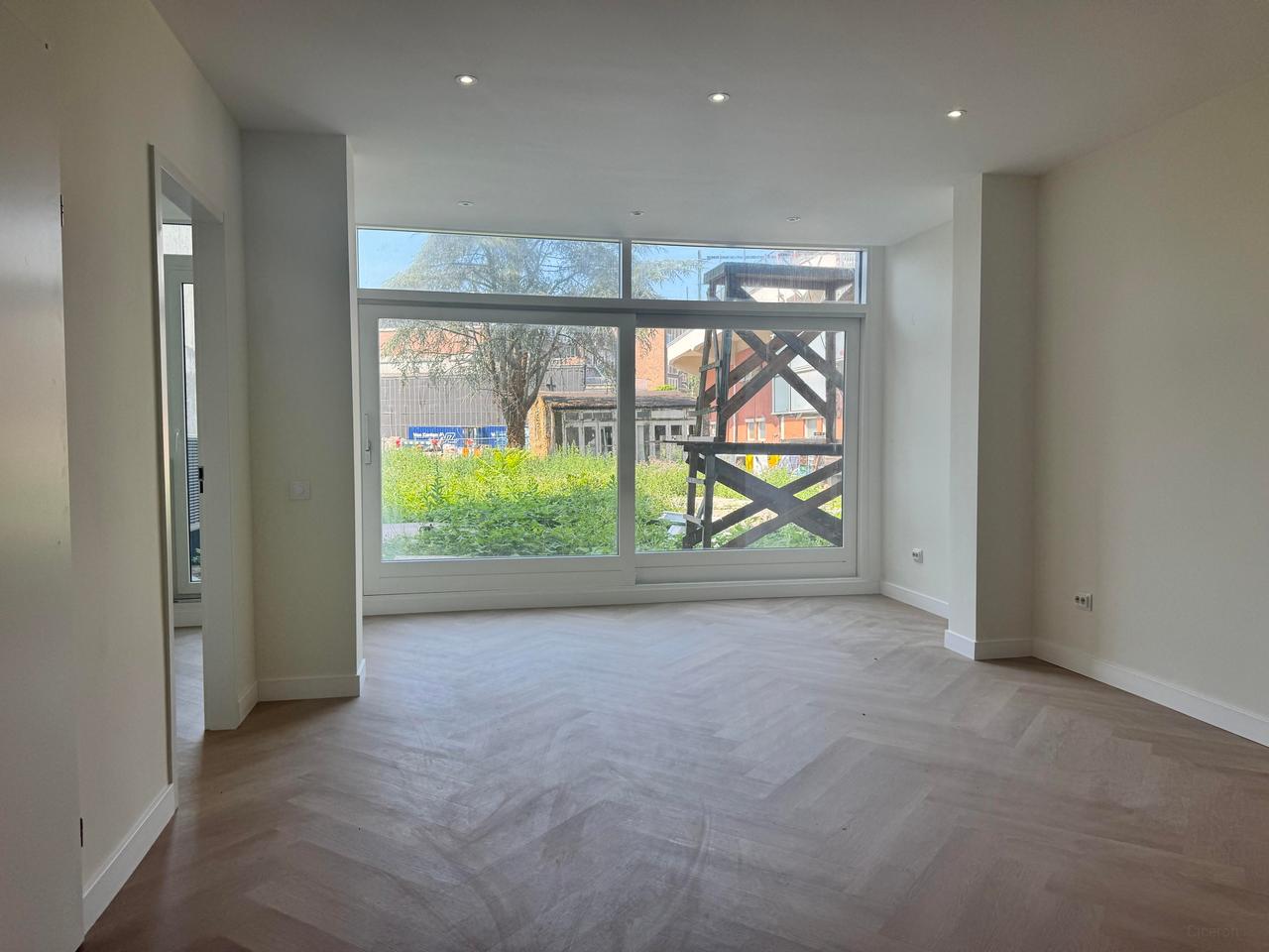 Ground-floor apartment with garden in Liskwartier - Image 4