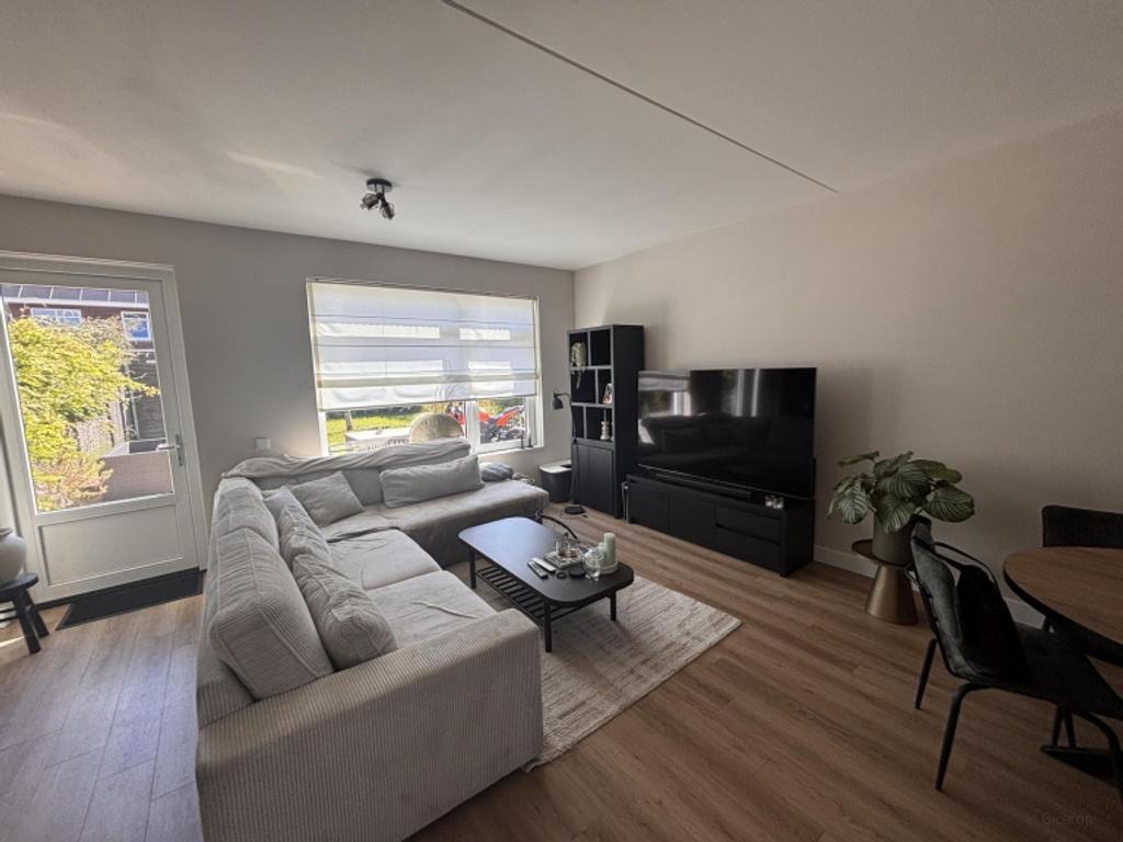 Energy-efficient semi-detached house with 4 bedrooms - Image 2