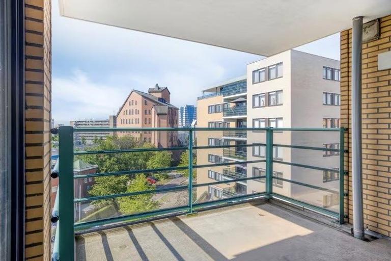 3-room apartment with balcony in De Koperwiek - Image 9