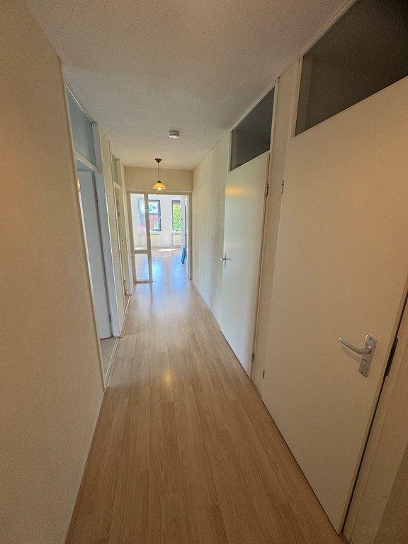 3-room apartment with balcony in De Koperwiek - Image 10