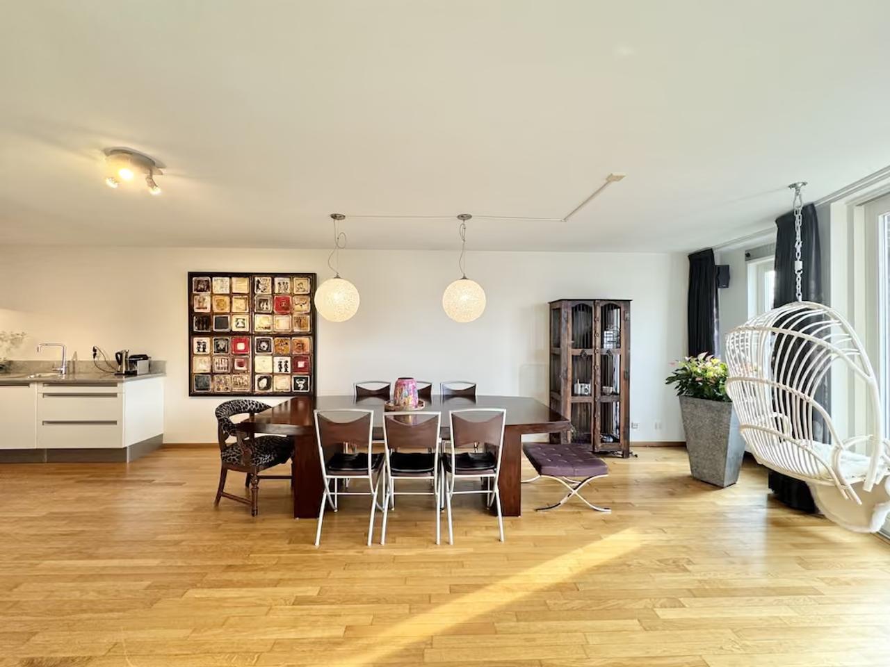 96 m² met 2 slaapkamers en zonnig balkon - Afbeelding 2