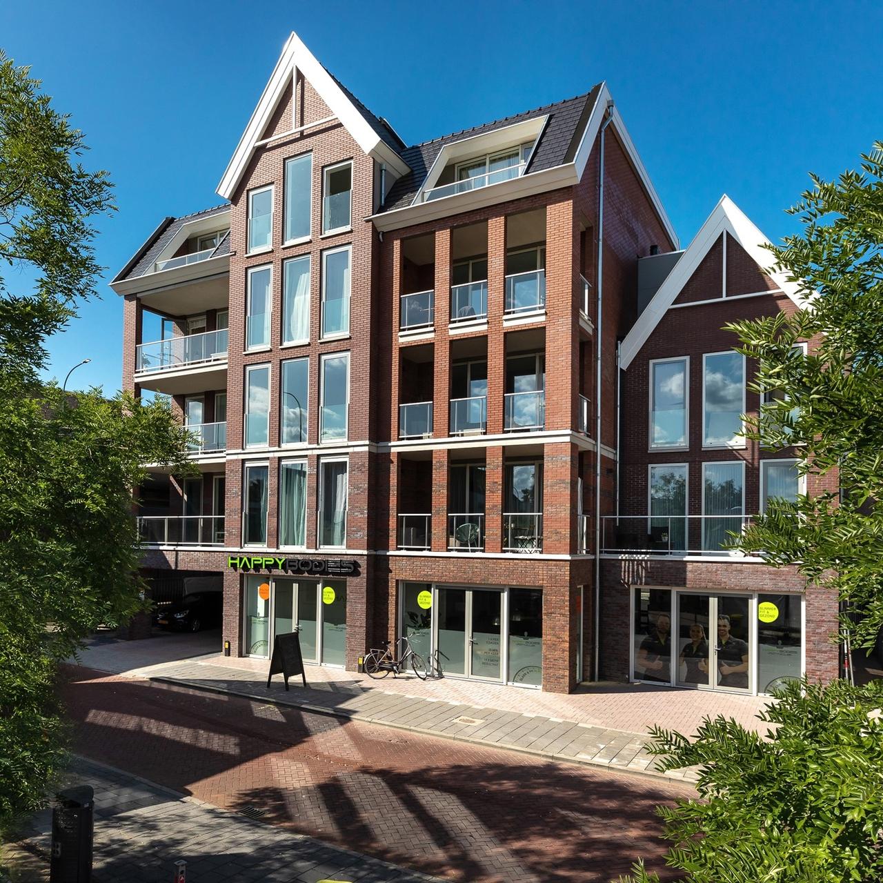 Bovenin het centrum: 3-kamerappartement - Afbeelding 1