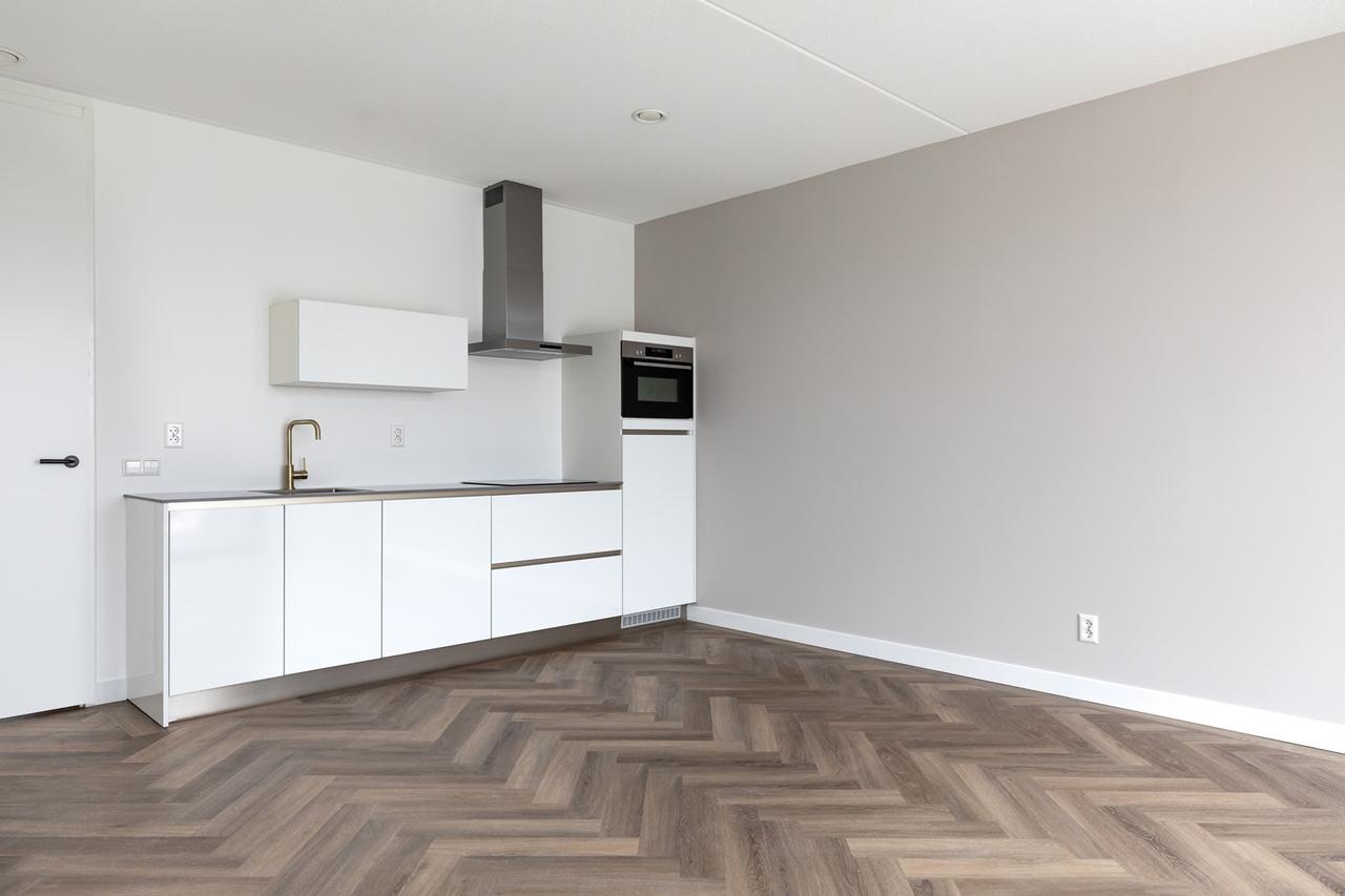 Bovenin het centrum: 3-kamerappartement - Afbeelding 6
