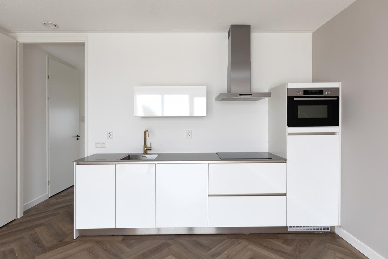 Bovenin het centrum: 3-kamerappartement - Afbeelding 7