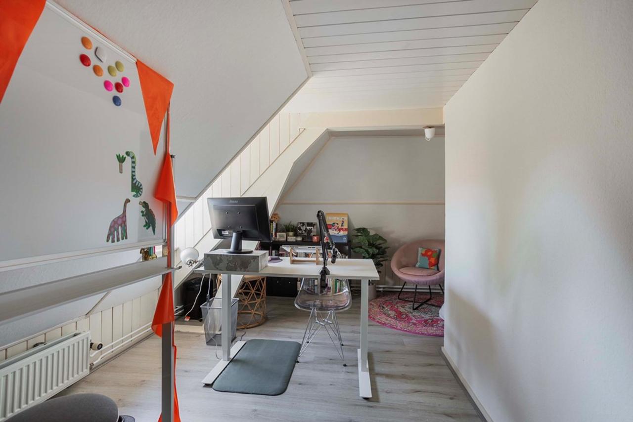 Jaren-30 hoekwoning met tuin in Klingelbeek - Afbeelding 19