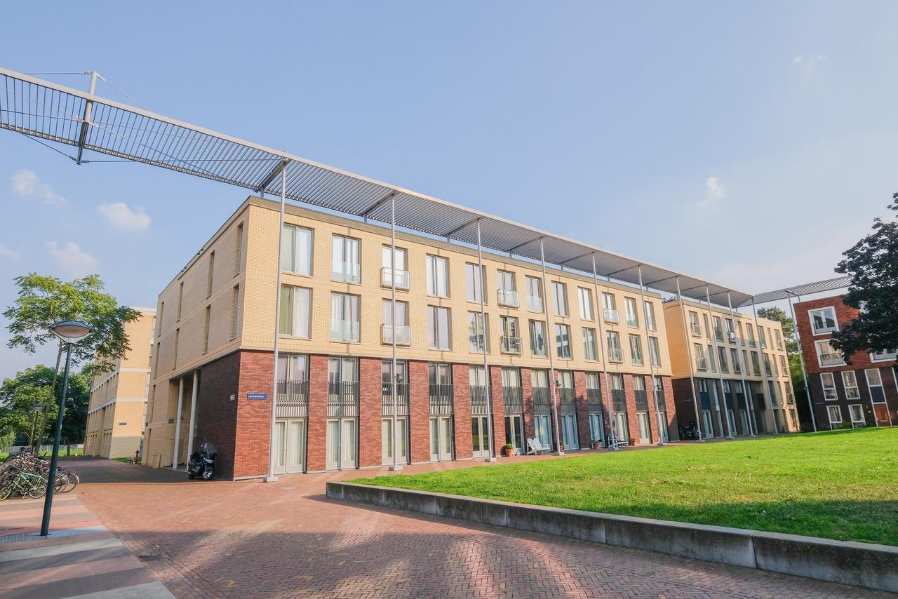 2-kamerappartement met parkeerplek in Haarlem - Afbeelding 1