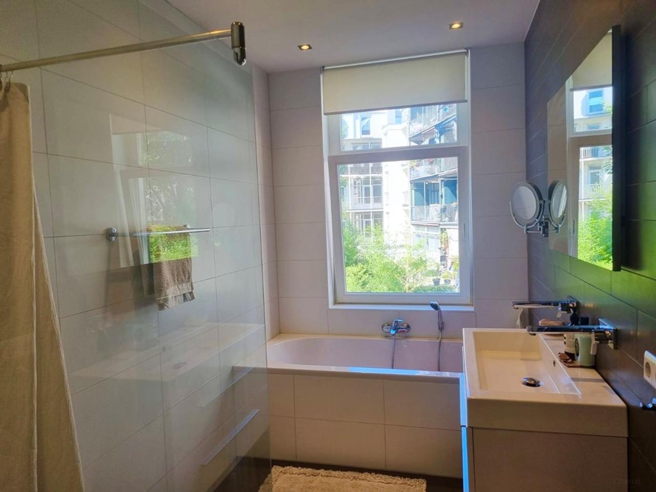1-slaapkamer appartement met terras in Oud-Zuid - Afbeelding 5