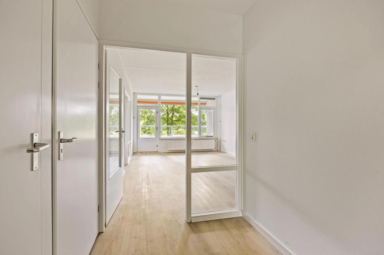1-bedroom apartment 55+ with balcony in Heerlen - Image 6