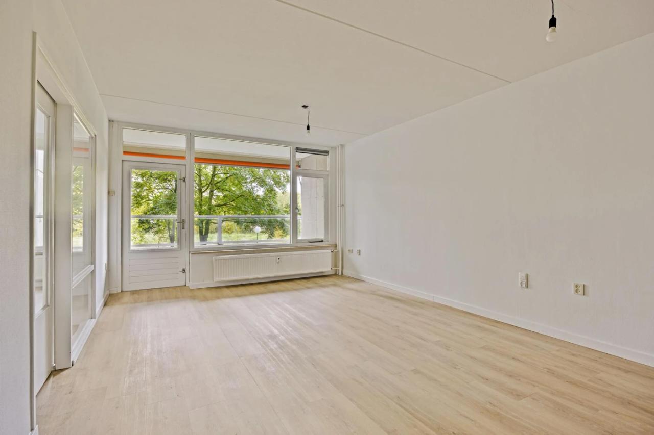 1-bedroom apartment 55+ with balcony in Heerlen - Image 8