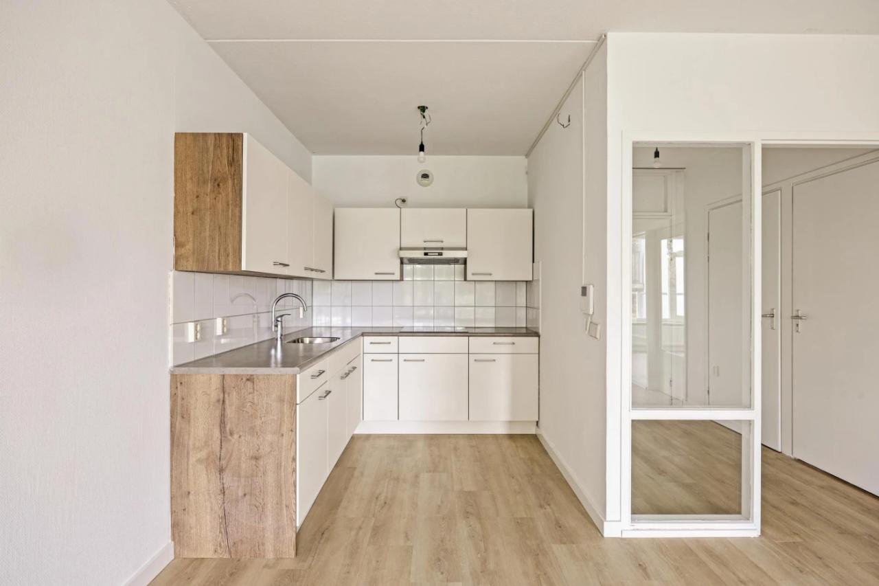 1-bedroom apartment 55+ with balcony in Heerlen - Image 10