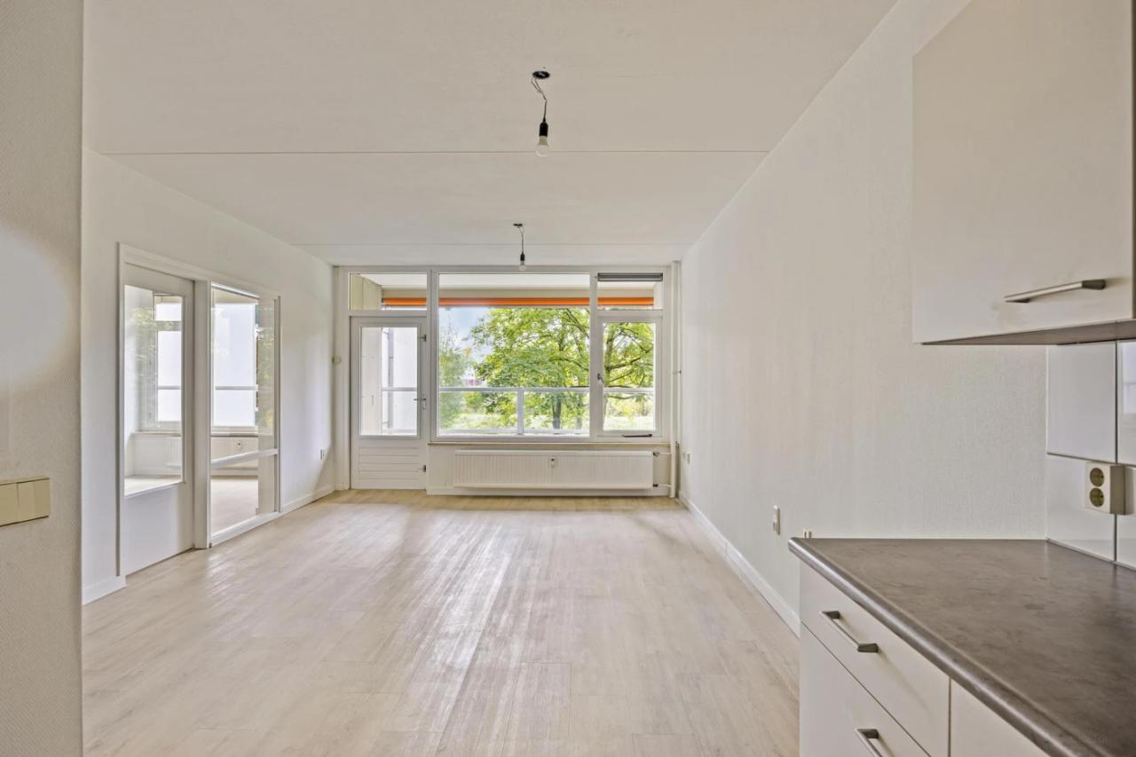 1-bedroom apartment 55+ with balcony in Heerlen - Image 11