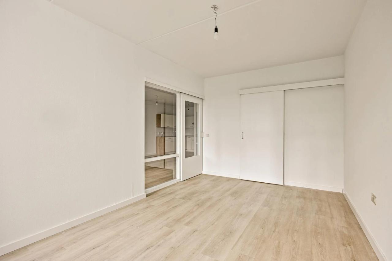 1-bedroom apartment 55+ with balcony in Heerlen - Image 16