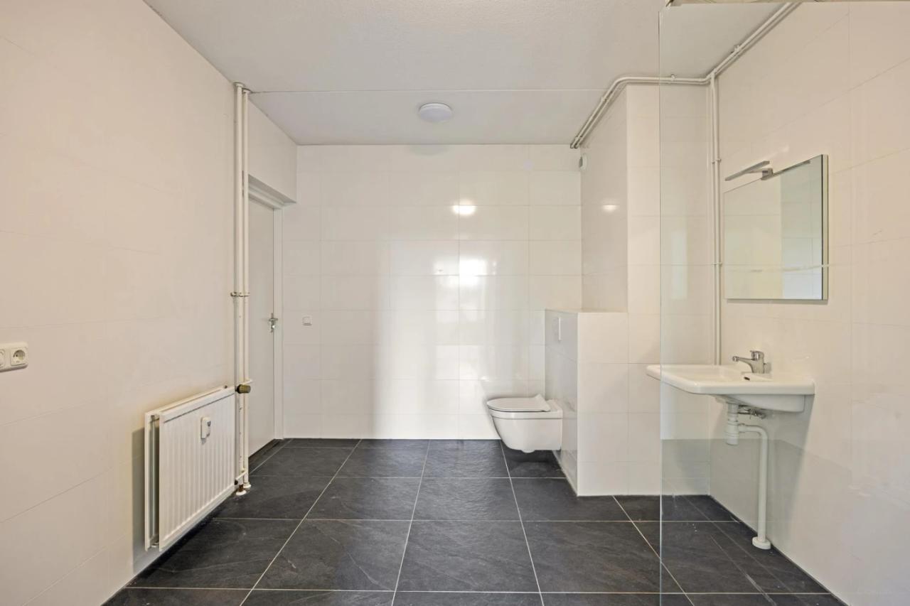 1-bedroom apartment 55+ with balcony in Heerlen - Image 20