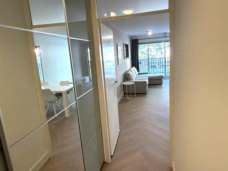 Gemeubileerd 2-kamerappartement met balkon - Afbeelding 11