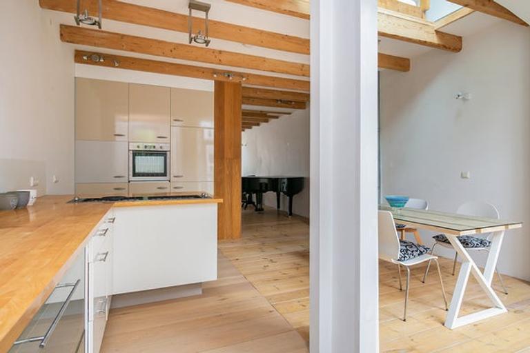 125 m² met zonnig balkon in De Pijp - Afbeelding 13