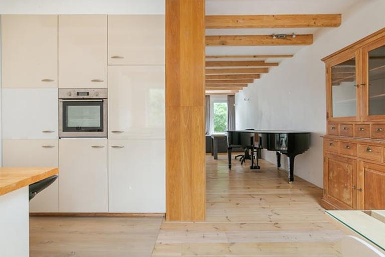 125 m² met zonnig balkon in De Pijp - Afbeelding 14