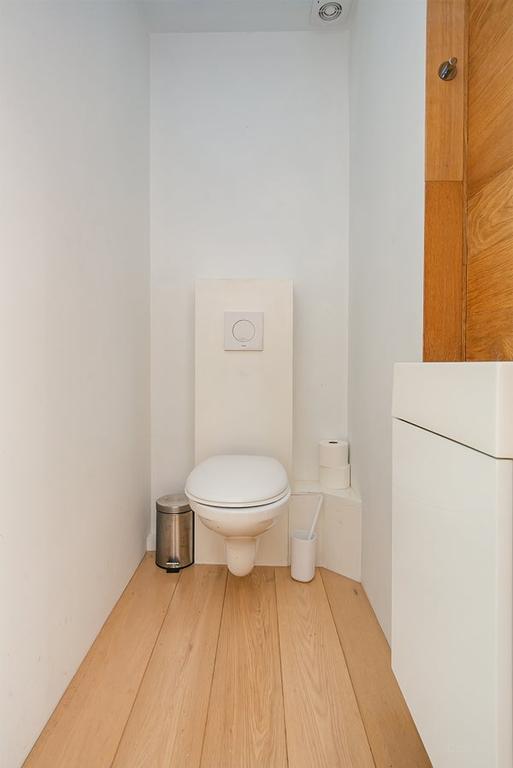 125 m² met zonnig balkon in De Pijp - Afbeelding 24